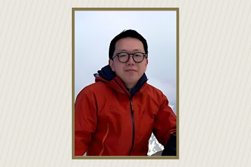 Eric Huang headshot